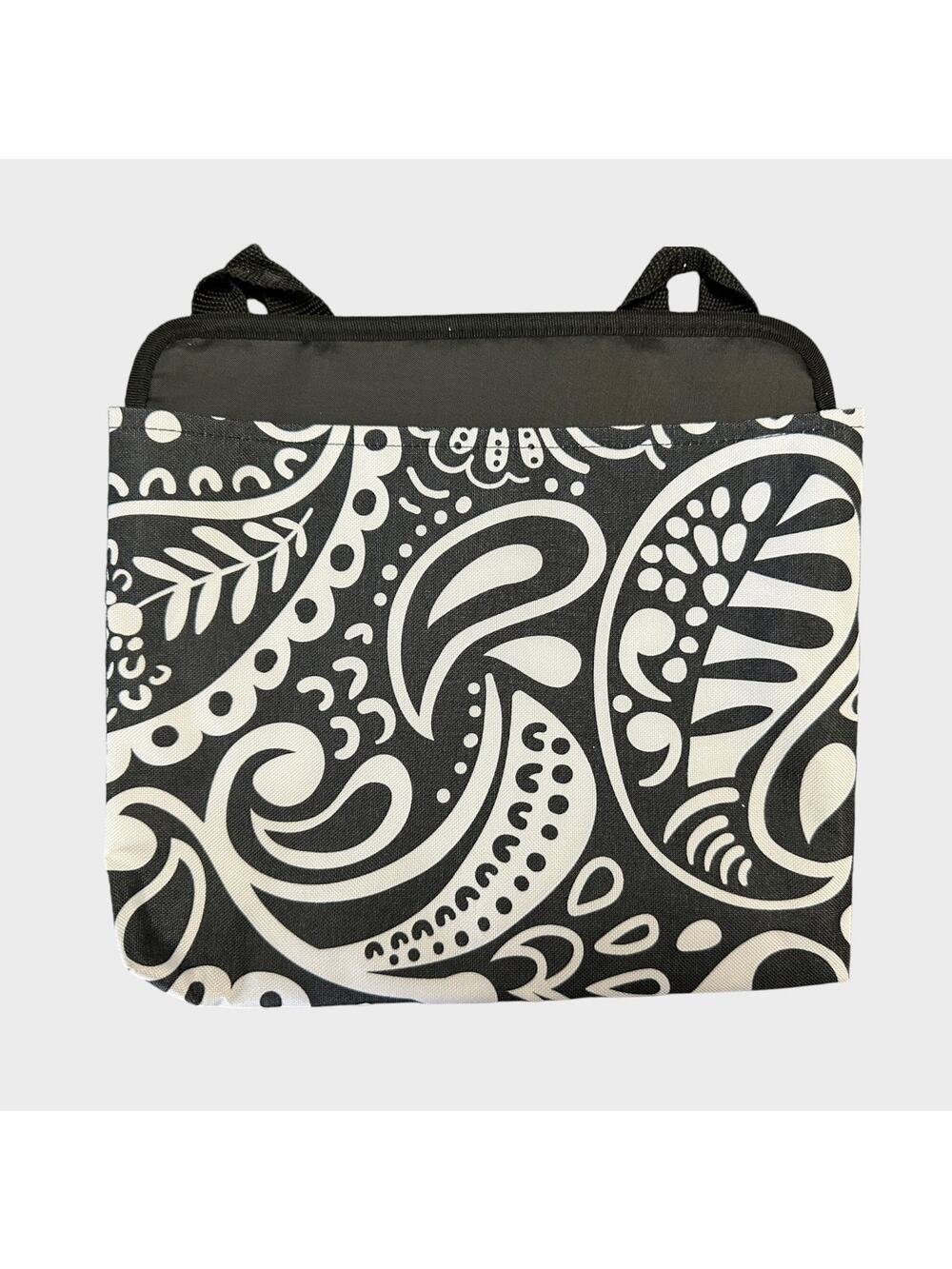 Thirty-One Oh Snap Pocket Black White Playful Parade